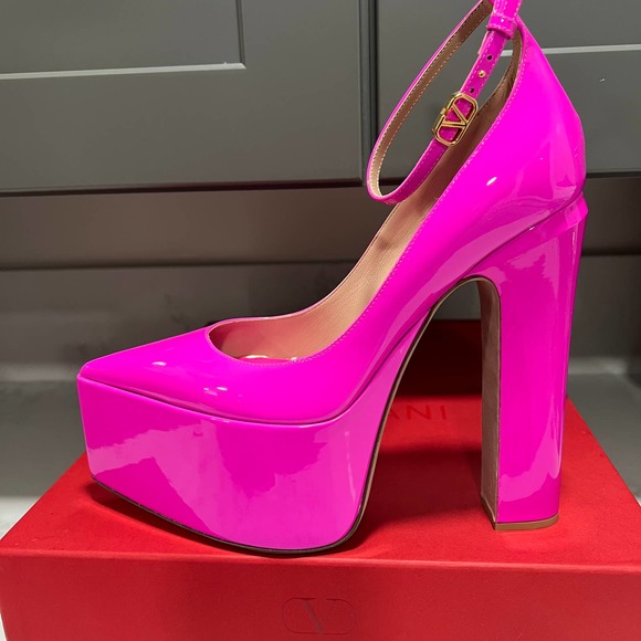 New Valentino Garavani Tan-Go Platform Pump Pink Patent Leather Sz 38.5 / 8.5 US - Picture 1 of 16